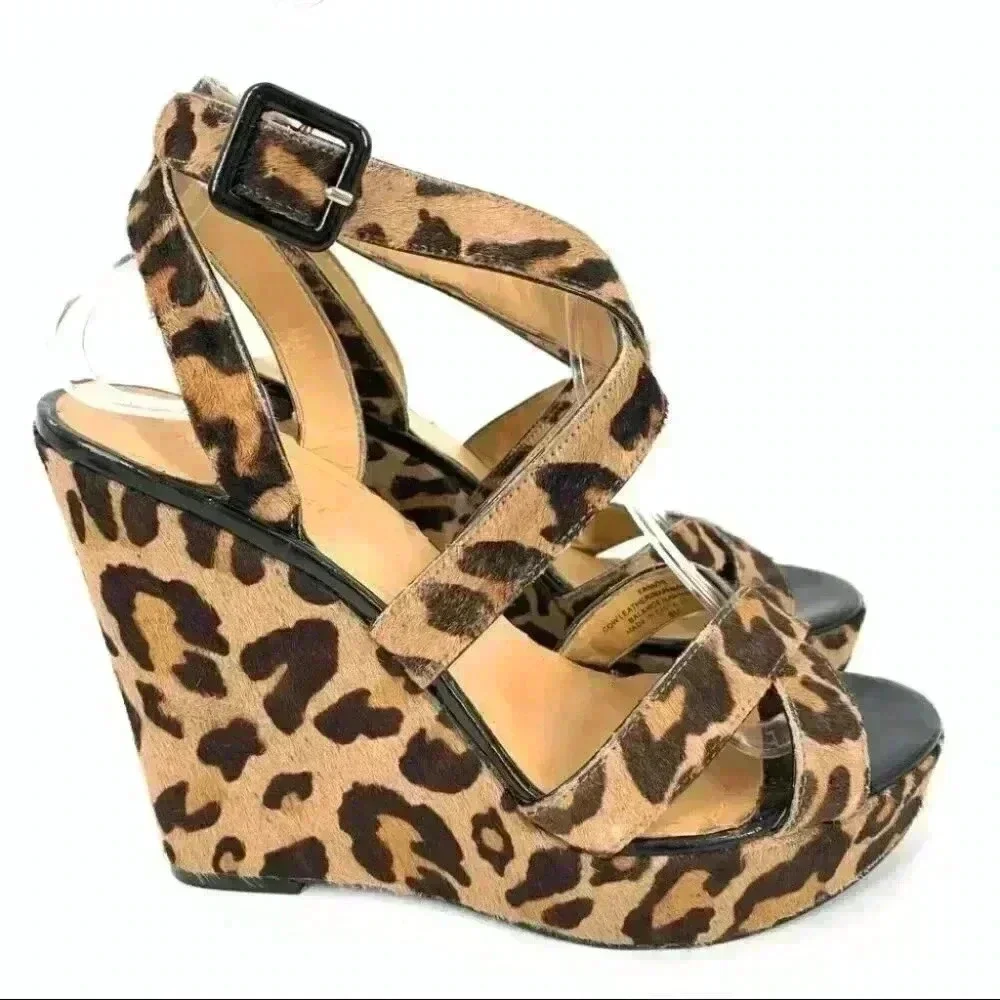 Nine West womens Fannyr heels size 8 brown cheetah calf hair platform wedges